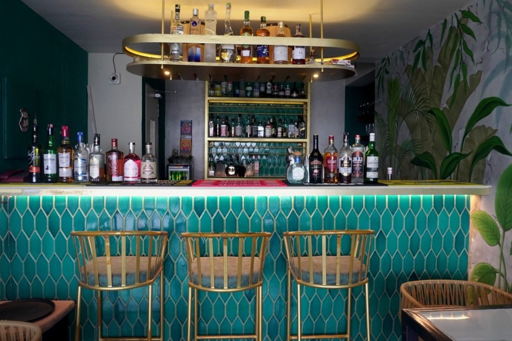 Hook Lounge in pondicherry best pub in pondicherry